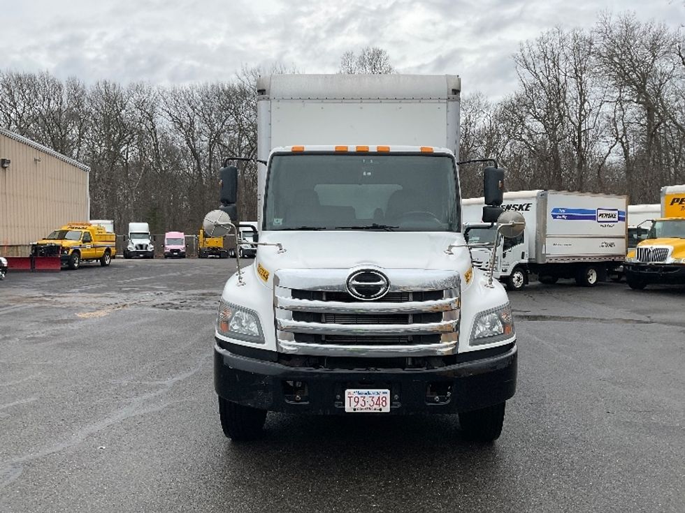 Medium Duty Box Truck-Light and Medium Duty Trucks-Hino-2020-338-Braintree-MA-144,572\n\t\tmiles-$ 41,500 - Image 2