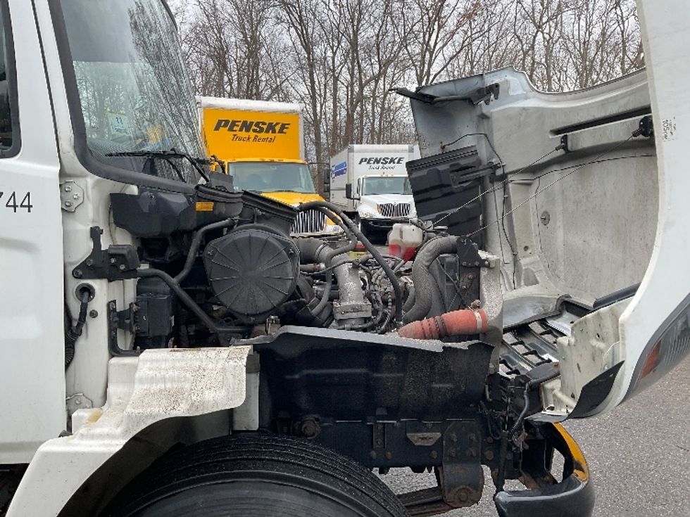 Medium Duty Box Truck-Light and Medium Duty Trucks-Hino-2020-338-Braintree-MA-144,572\n\t\tmiles-$ 41,500 - Image 23