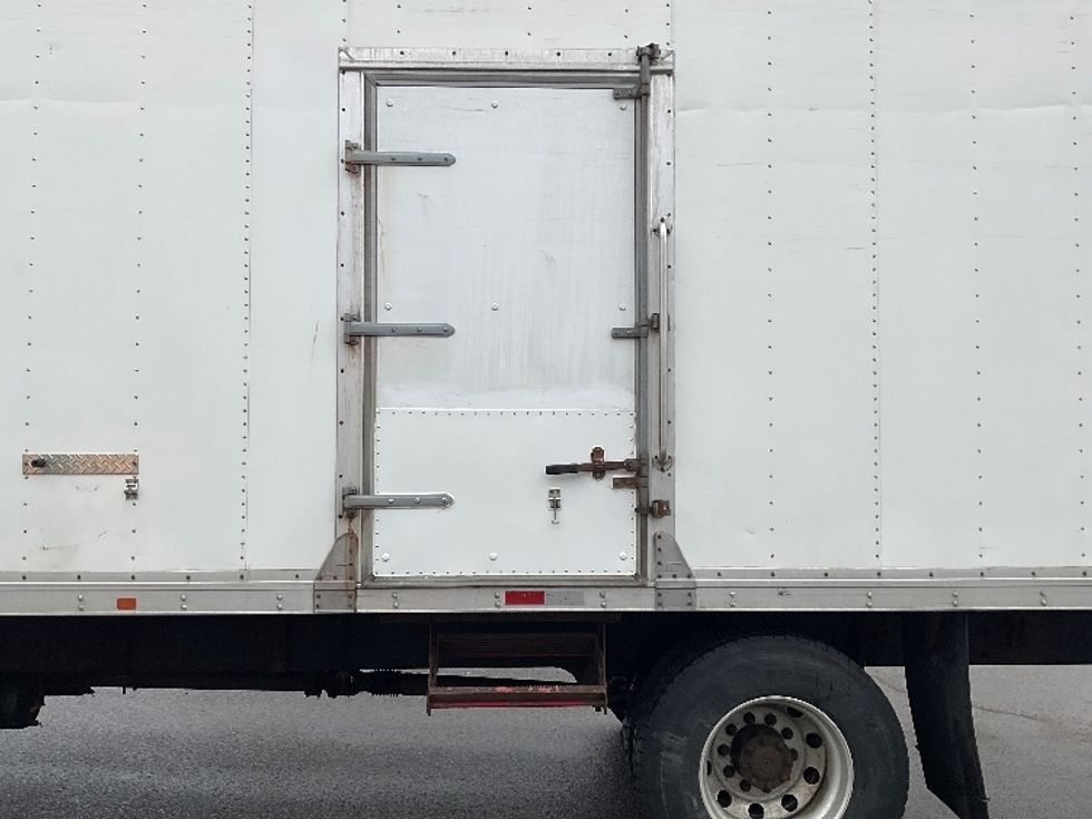 Medium Duty Box Truck-Light and Medium Duty Trucks-Hino-2020-338-Braintree-MA-144,572\n\t\tmiles-$ 41,500 - Image 25