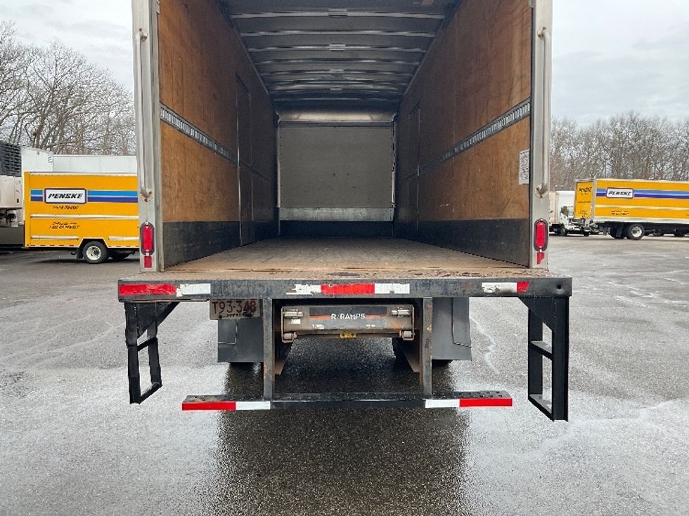 Medium Duty Box Truck-Light and Medium Duty Trucks-Hino-2020-338-Braintree-MA-144,572\n\t\tmiles-$ 41,500 - Image 9