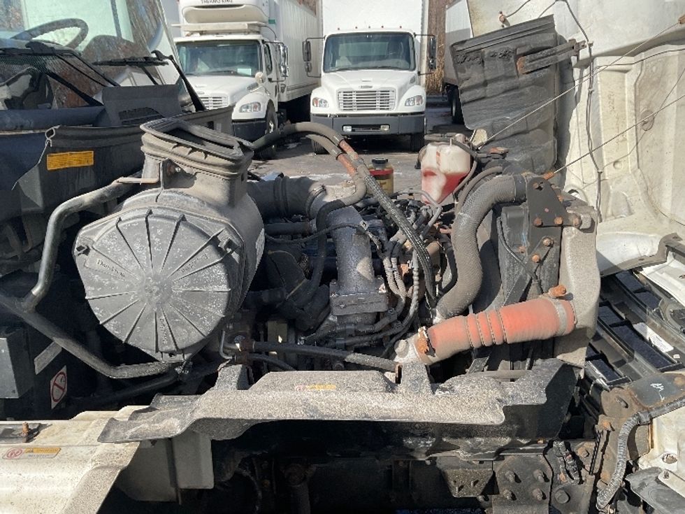 Medium Duty Box Truck-Light and Medium Duty Trucks-Hino-2020-338-Braintree-MA-175,403\n\t\tmiles-$ 39,250 - Image 23