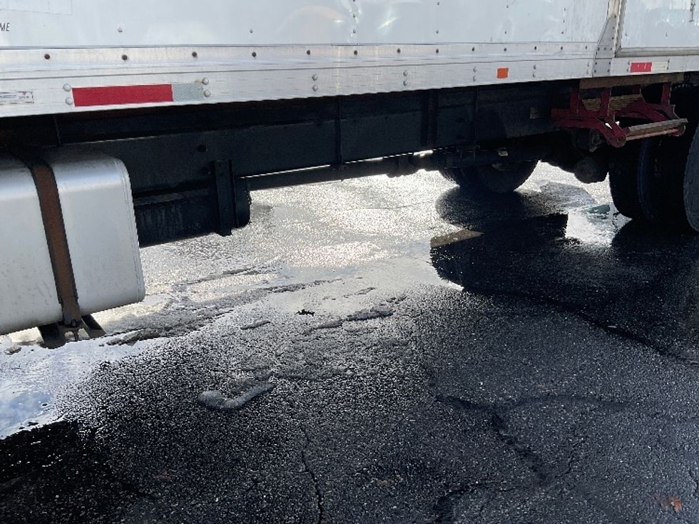 Medium Duty Box Truck-Light and Medium Duty Trucks-Hino-2020-338-Braintree-MA-175,403\n\t\tmiles-$ 39,250 - Image 5