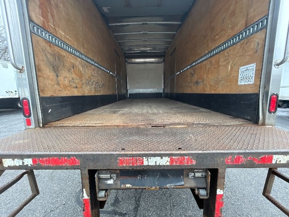 Medium Duty Box Truck-Light and Medium Duty Trucks-Hino-2020-338-Braintree-MA-70,048\n\t\tmiles-$ 46,000 - Image 10