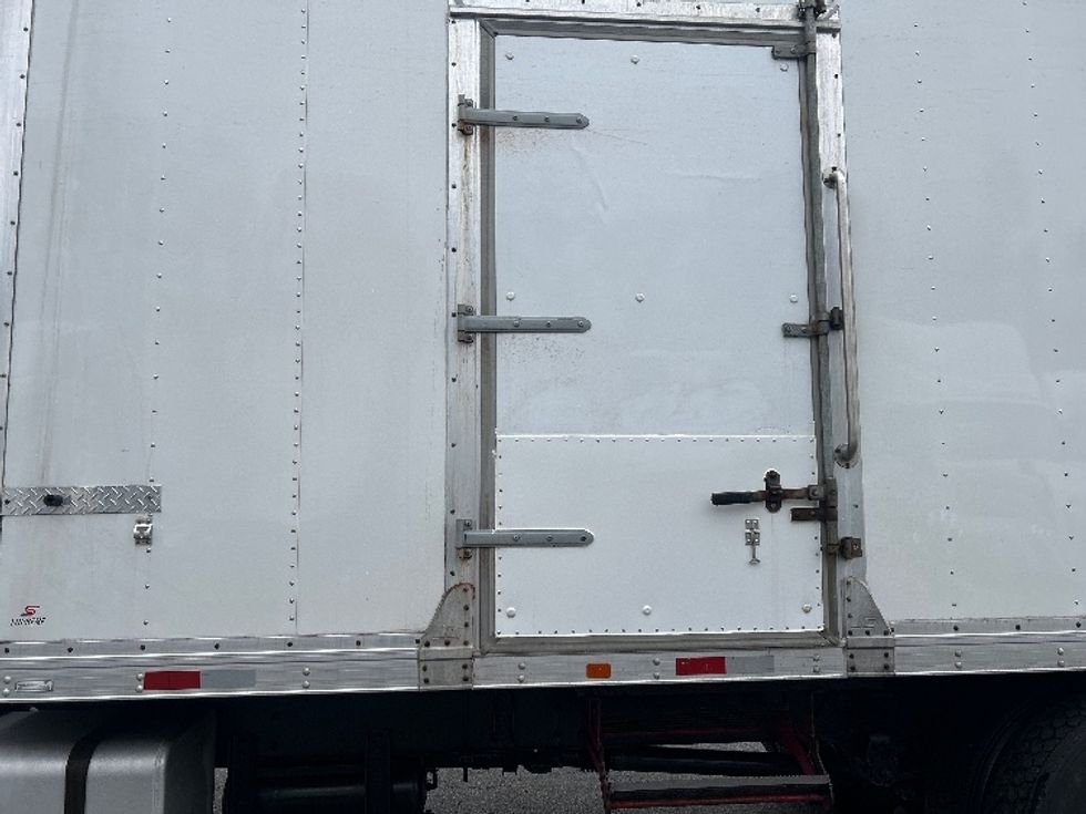 Medium Duty Box Truck-Light and Medium Duty Trucks-Hino-2020-338-Braintree-MA-70,048\n\t\tmiles-$ 46,000 - Image 26