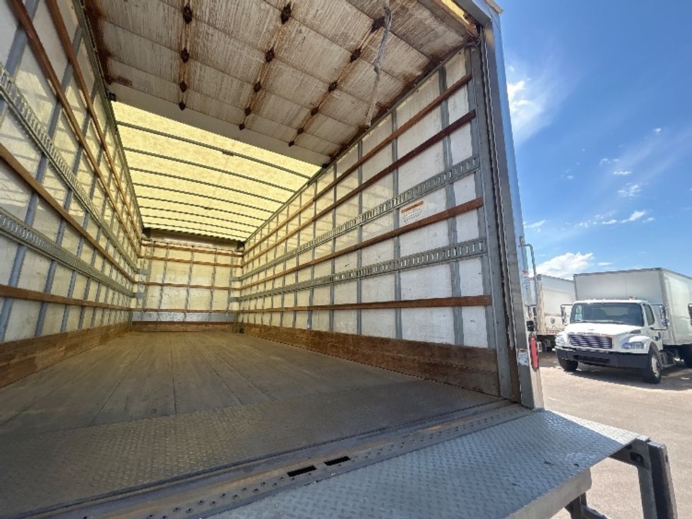Medium Duty Box Truck-Light and Medium Duty Trucks-Hino-2020-338-Brooklyn Park-MN-161,905\n\t\tmiles-$ 39,500 - Image 12