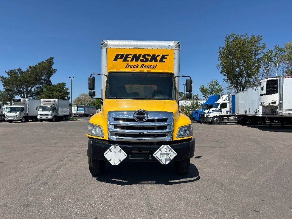 Medium Duty Box Truck-Light and Medium Duty Trucks-Hino-2020-338-Brooklyn Park-MN-161,905\n\t\tmiles-$ 39,500 - Image 2