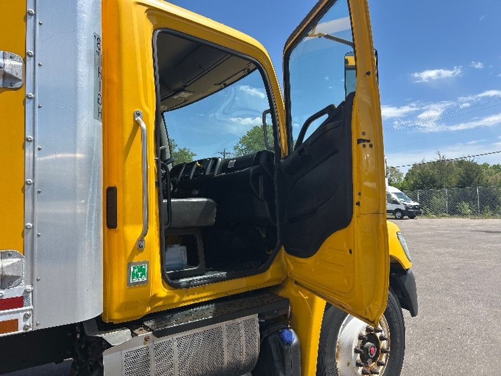 Medium Duty Box Truck-Light and Medium Duty Trucks-Hino-2020-338-Brooklyn Park-MN-161,905\n\t\tmiles-$ 39,500 - Image 20
