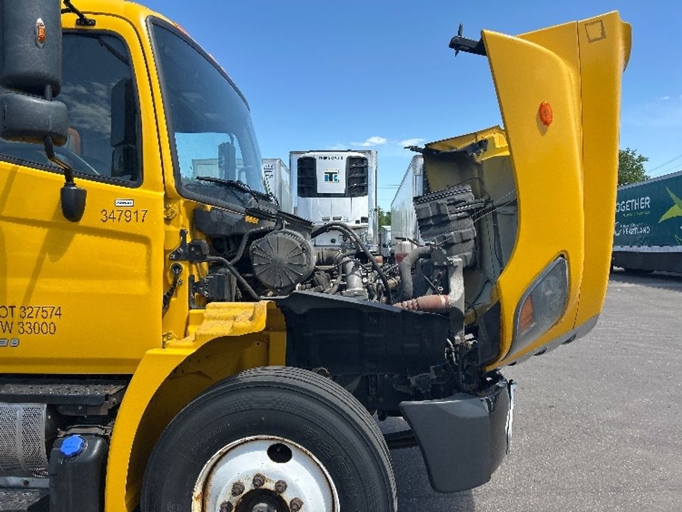 Medium Duty Box Truck-Light and Medium Duty Trucks-Hino-2020-338-Brooklyn Park-MN-161,905\n\t\tmiles-$ 39,500 - Image 23