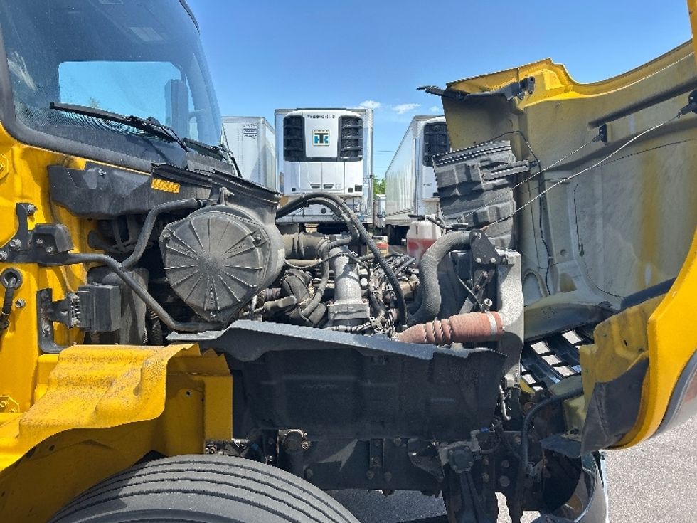 Medium Duty Box Truck-Light and Medium Duty Trucks-Hino-2020-338-Brooklyn Park-MN-161,905\n\t\tmiles-$ 39,500 - Image 24