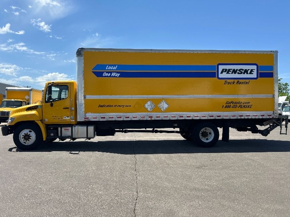 Medium Duty Box Truck-Light and Medium Duty Trucks-Hino-2020-338-Brooklyn Park-MN-161,905\n\t\tmiles-$ 39,500 - Image 4