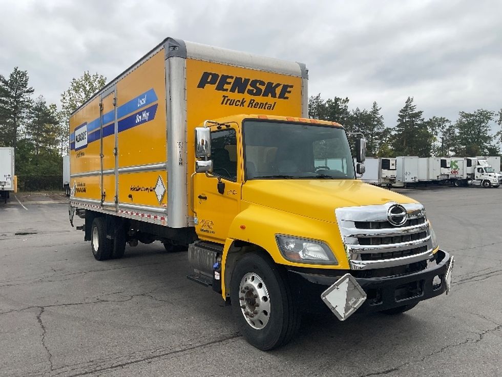 Medium Duty Box Truck-Light and Medium Duty Trucks-Hino-2020-338-Buffalo-NY-161,398\n\t\tmiles-$ 42,000 - Image 1