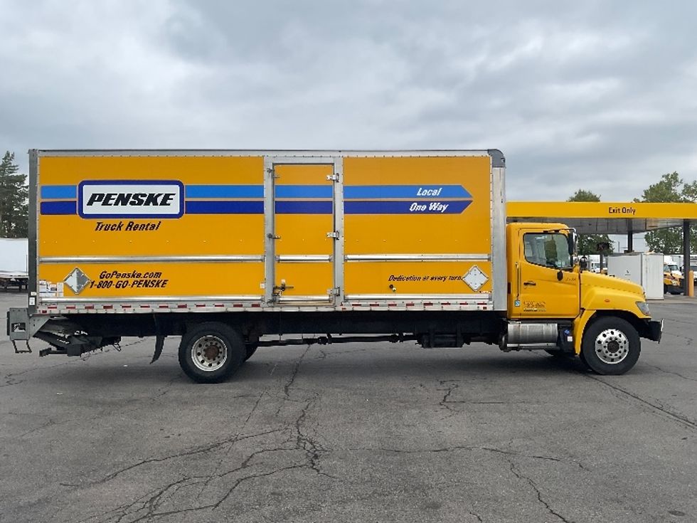 Medium Duty Box Truck-Light and Medium Duty Trucks-Hino-2020-338-Buffalo-NY-161,398\n\t\tmiles-$ 42,000 - Image 15