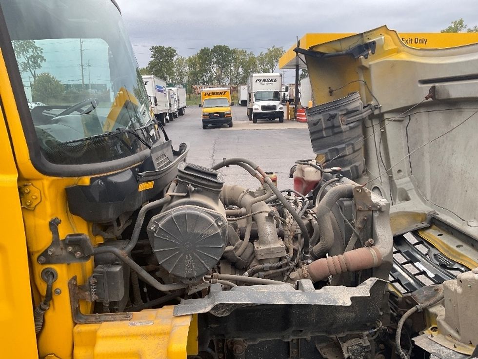 Medium Duty Box Truck-Light and Medium Duty Trucks-Hino-2020-338-Buffalo-NY-161,398\n\t\tmiles-$ 42,000 - Image 23