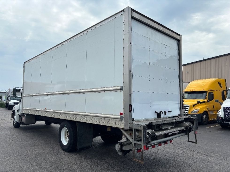 Medium Duty Box Truck-Light and Medium Duty Trucks-Hino-2020-338-Burlington-ON-391,403\n\t\tkm-$ 49,750 - Image 6