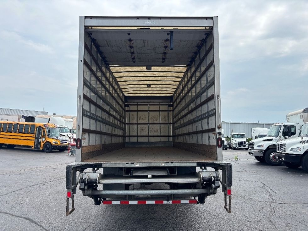 Medium Duty Box Truck-Light and Medium Duty Trucks-Hino-2020-338-Burlington-ON-391,403\n\t\tkm-$ 49,750 - Image 8
