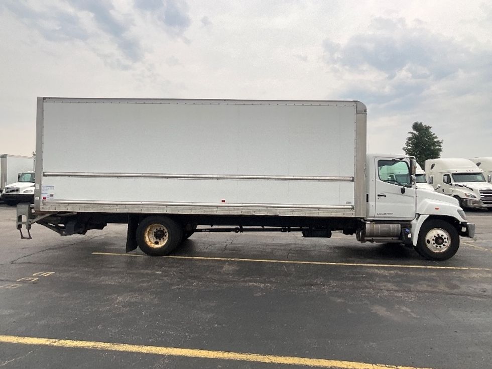 Medium Duty Box Truck-Light and Medium Duty Trucks-Hino-2020-338-Cambridge-ON-336,429\n\t\tkm-$ 56,250 - Image 15