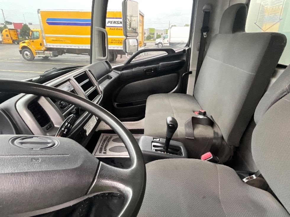 Medium Duty Box Truck-Light and Medium Duty Trucks-Hino-2020-338-Cambridge-ON-336,429\n\t\tkm-$ 56,250 - Image 19