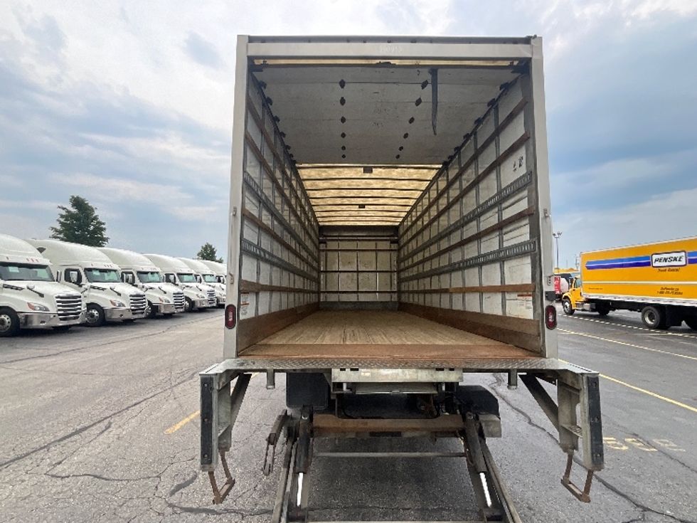Medium Duty Box Truck-Light and Medium Duty Trucks-Hino-2020-338-Cambridge-ON-336,429\n\t\tkm-$ 56,250 - Image 8