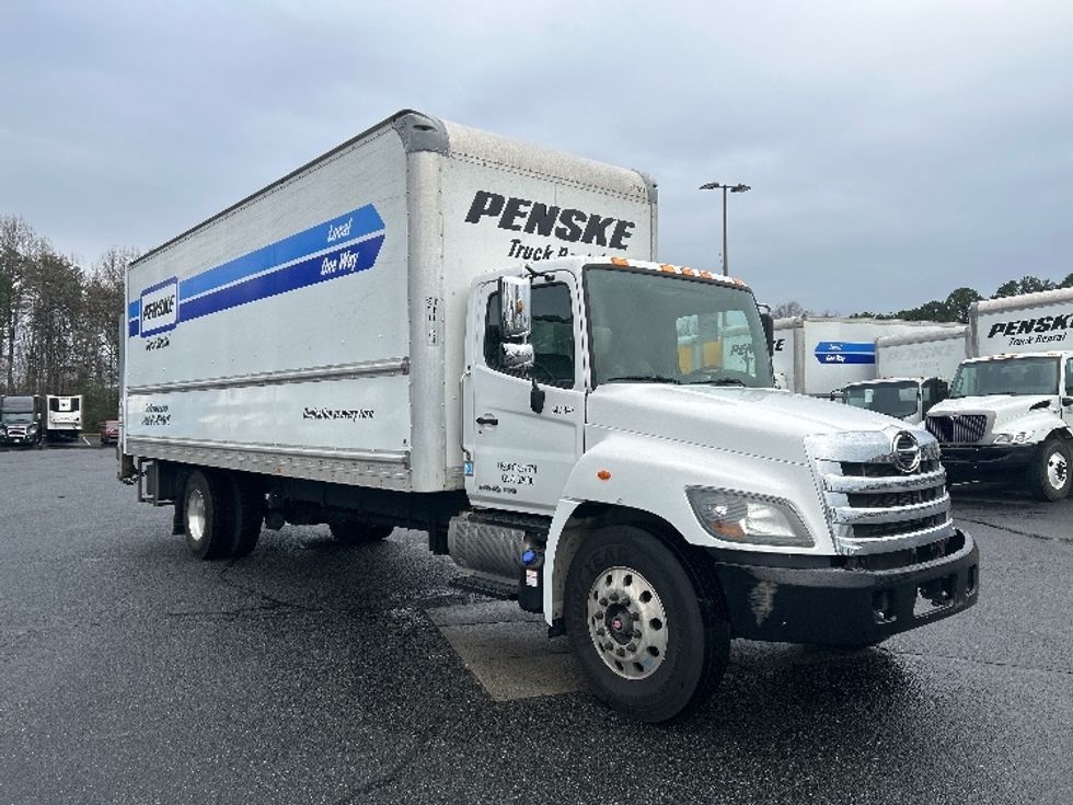 Medium Duty Box Truck-Light and Medium Duty Trucks-Hino-2020-338-Charlotte-NC-160,639\n\t\tmiles-$ 48,750 - Image 1