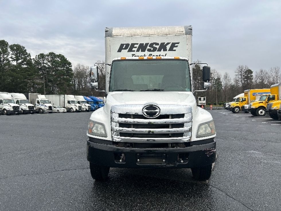 Medium Duty Box Truck-Light and Medium Duty Trucks-Hino-2020-338-Charlotte-NC-160,639\n\t\tmiles-$ 48,750 - Image 2