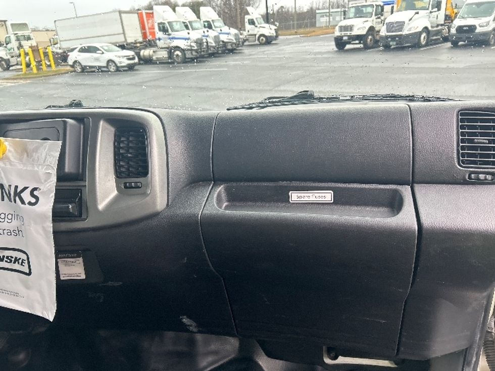 Medium Duty Box Truck-Light and Medium Duty Trucks-Hino-2020-338-Charlotte-NC-160,639\n\t\tmiles-$ 48,750 - Image 21