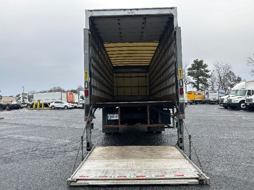 Medium Duty Box Truck-Light and Medium Duty Trucks-Hino-2020-338-Charlotte-NC-160,639\n\t\tmiles-$ 48,750 - Image 9