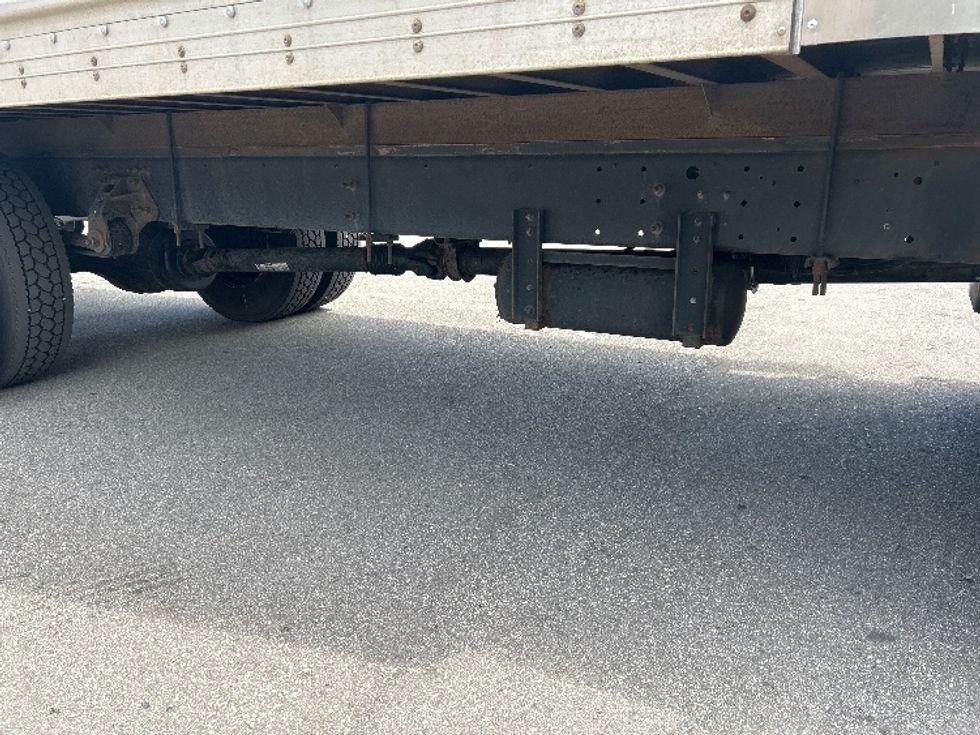 Medium Duty Box Truck-Light and Medium Duty Trucks-Hino-2020-338-Delta-BC-176,379\n\t\tkm-$ 68,750 - Image 14