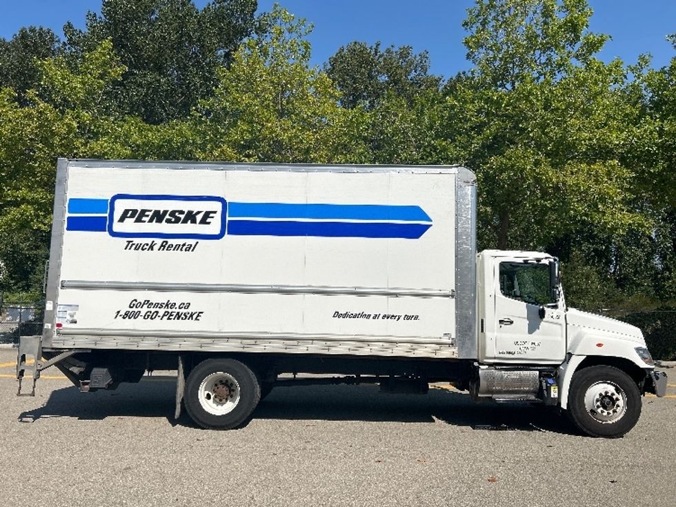 Medium Duty Box Truck-Light and Medium Duty Trucks-Hino-2020-338-Delta-BC-183,911\n\t\tkm-$ 68,250 - Image 15