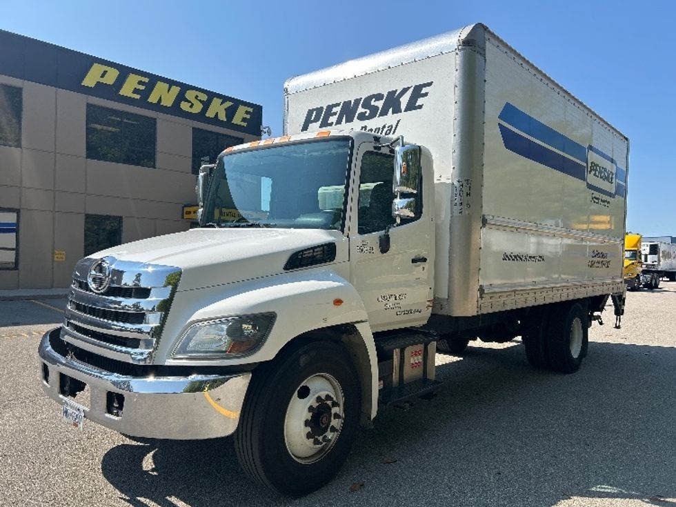 Medium Duty Box Truck-Light and Medium Duty Trucks-Hino-2020-338-Delta-BC-183,911\n\t\tkm-$ 68,250 - Image 3