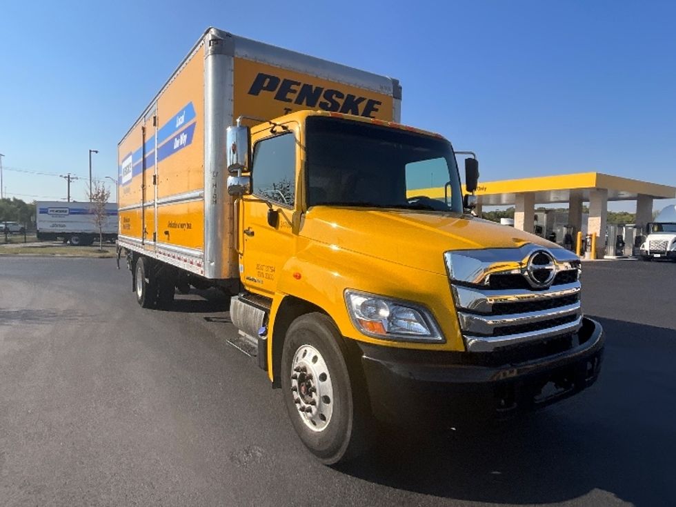 Medium Duty Box Truck-Light and Medium Duty Trucks-Hino-2020-338-East Chicago-IN-149,840\n\t\tmiles-$ 47,750 - Image 1