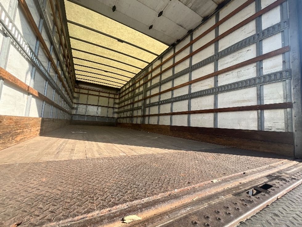 Medium Duty Box Truck-Light and Medium Duty Trucks-Hino-2020-338-East Chicago-IN-149,840\n\t\tmiles-$ 47,750 - Image 12