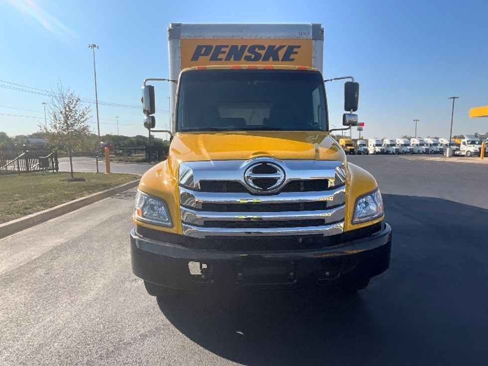 Medium Duty Box Truck-Light and Medium Duty Trucks-Hino-2020-338-East Chicago-IN-149,840\n\t\tmiles-$ 47,750 - Image 2