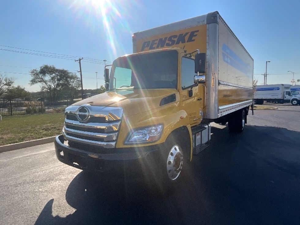 Medium Duty Box Truck-Light and Medium Duty Trucks-Hino-2020-338-East Chicago-IN-149,840\n\t\tmiles-$ 47,750 - Image 3