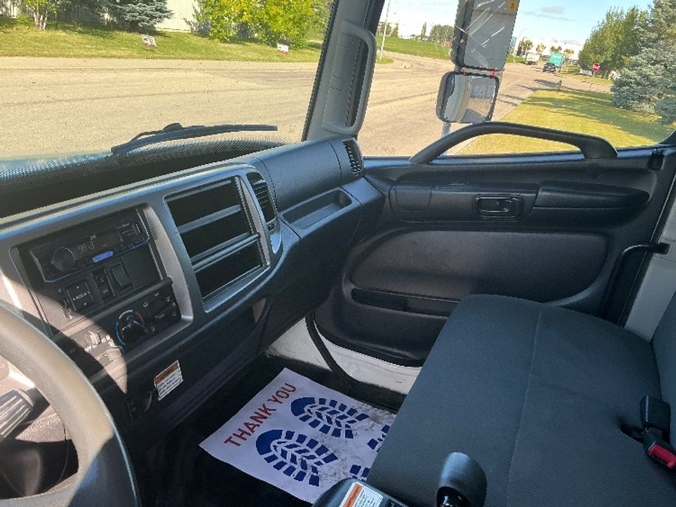 Medium Duty Box Truck-Light and Medium Duty Trucks-Hino-2020-338-Edmonton-AB-193,505\n\t\tkm-$ 74,250 - Image 19