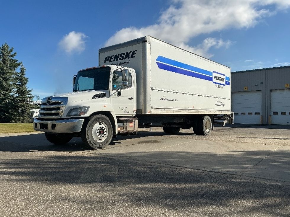 Medium Duty Box Truck-Light and Medium Duty Trucks-Hino-2020-338-Edmonton-AB-193,505\n\t\tkm-$ 74,250 - Image 3