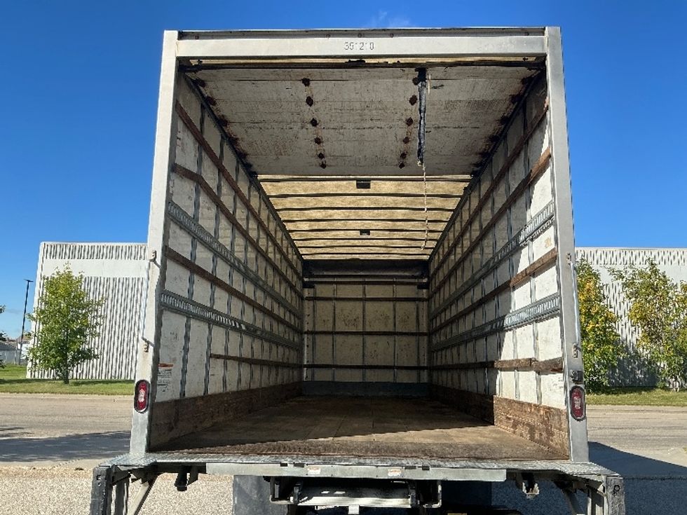 Medium Duty Box Truck-Light and Medium Duty Trucks-Hino-2020-338-Edmonton-AB-193,505\n\t\tkm-$ 74,250 - Image 8