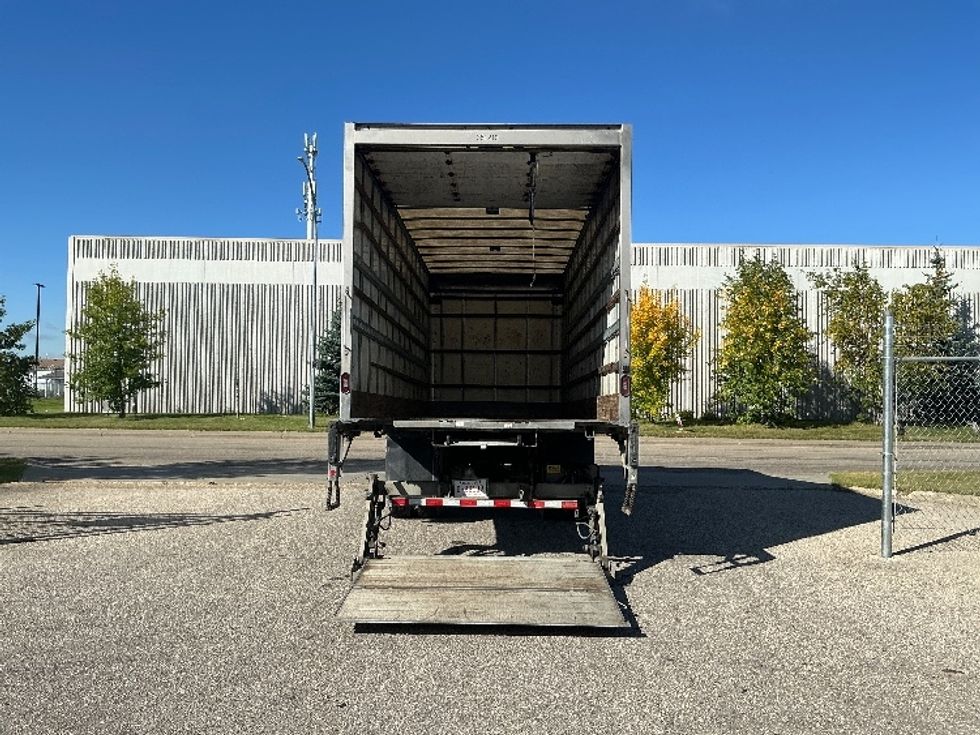 Medium Duty Box Truck-Light and Medium Duty Trucks-Hino-2020-338-Edmonton-AB-193,505\n\t\tkm-$ 74,250 - Image 9