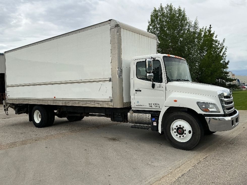 Medium Duty Box Truck-Light and Medium Duty Trucks-Hino-2020-338-Edmonton-AB-271,973\n\t\tkm-$ 64,000 - Image 1