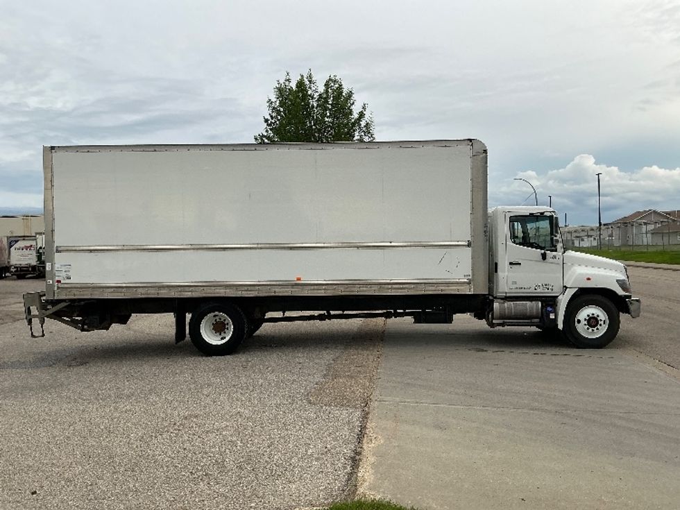 Medium Duty Box Truck-Light and Medium Duty Trucks-Hino-2020-338-Edmonton-AB-271,973\n\t\tkm-$ 64,000 - Image 15
