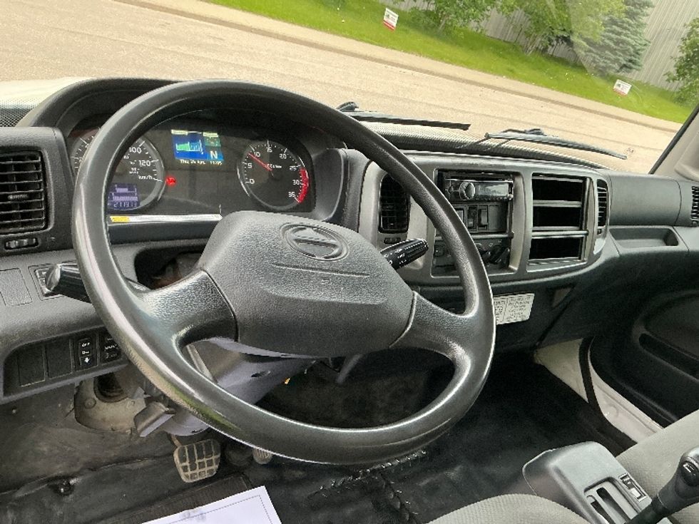 Medium Duty Box Truck-Light and Medium Duty Trucks-Hino-2020-338-Edmonton-AB-271,973\n\t\tkm-$ 64,000 - Image 17