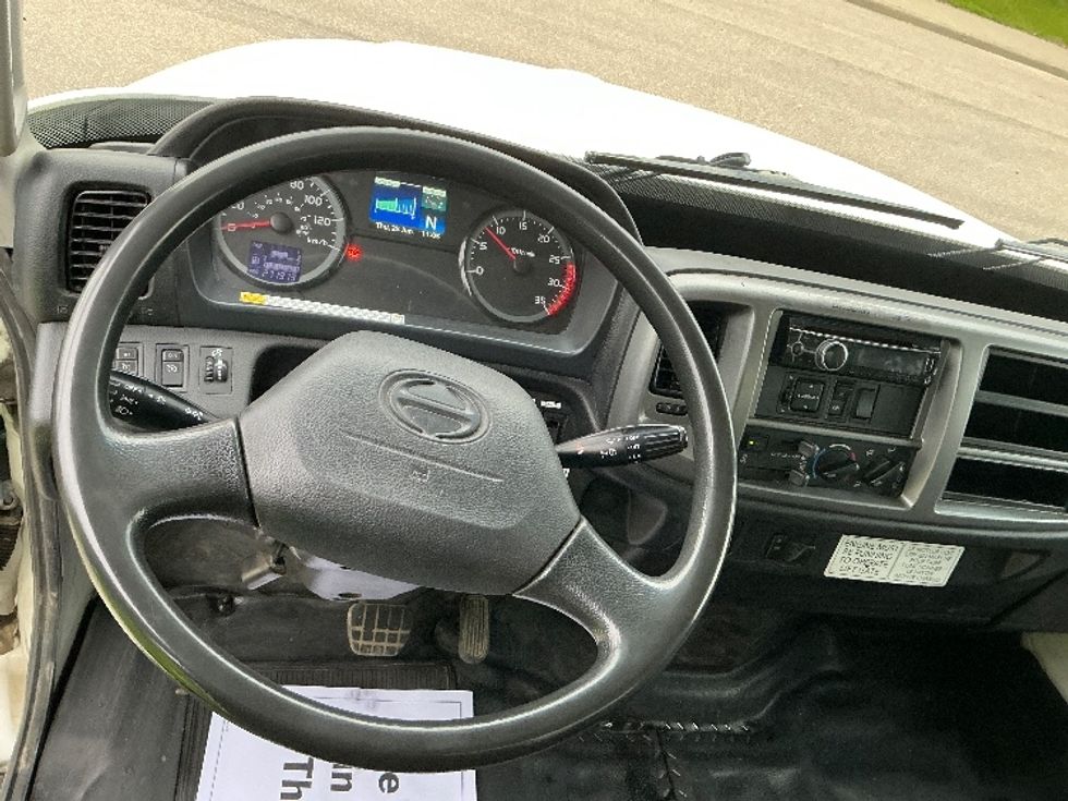 Medium Duty Box Truck-Light and Medium Duty Trucks-Hino-2020-338-Edmonton-AB-271,973\n\t\tkm-$ 64,000 - Image 18