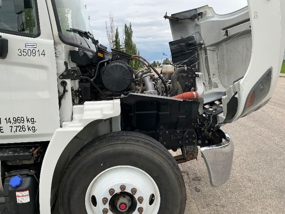 Medium Duty Box Truck-Light and Medium Duty Trucks-Hino-2020-338-Edmonton-AB-271,973\n\t\tkm-$ 64,000 - Image 23