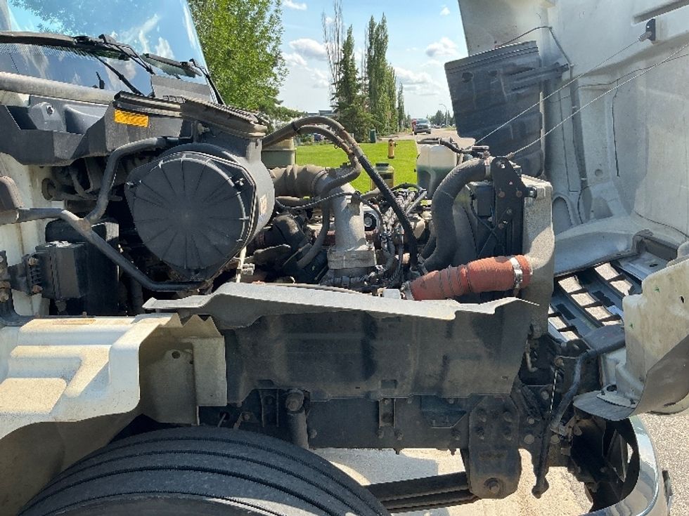 Medium Duty Box Truck-Light and Medium Duty Trucks-Hino-2020-338-Edmonton-AB-311,966\n\t\tkm-$ 57,250 - Image 23