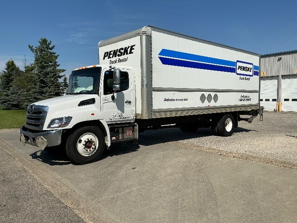 Medium Duty Box Truck-Light and Medium Duty Trucks-Hino-2020-338-Edmonton-AB-311,966\n\t\tkm-$ 57,250 - Image 3