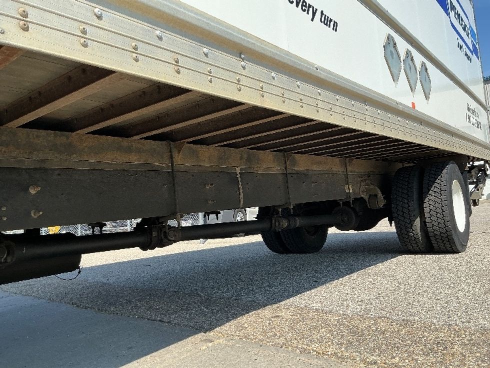 Medium Duty Box Truck-Light and Medium Duty Trucks-Hino-2020-338-Edmonton-AB-311,966\n\t\tkm-$ 57,250 - Image 5