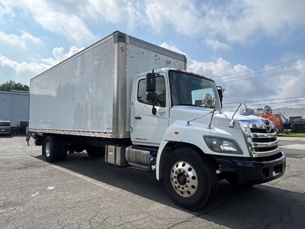 Medium Duty Box Truck-Light and Medium Duty Trucks-Hino-2020-338-Elmsford-NY-76,500\n\t\tmiles-$ 55,250 - Image 1