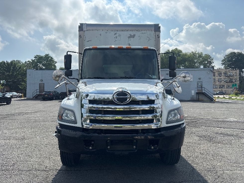 Medium Duty Box Truck-Light and Medium Duty Trucks-Hino-2020-338-Elmsford-NY-76,500\n\t\tmiles-$ 55,250 - Image 2