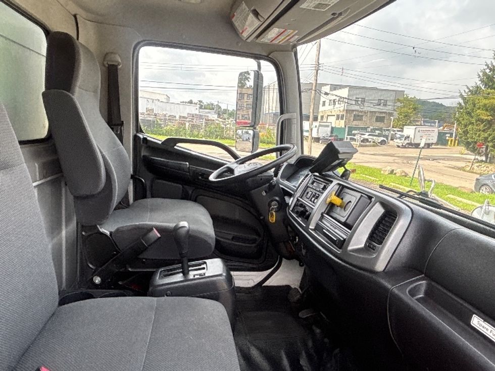 Medium Duty Box Truck-Light and Medium Duty Trucks-Hino-2020-338-Elmsford-NY-76,500\n\t\tmiles-$ 55,250 - Image 22
