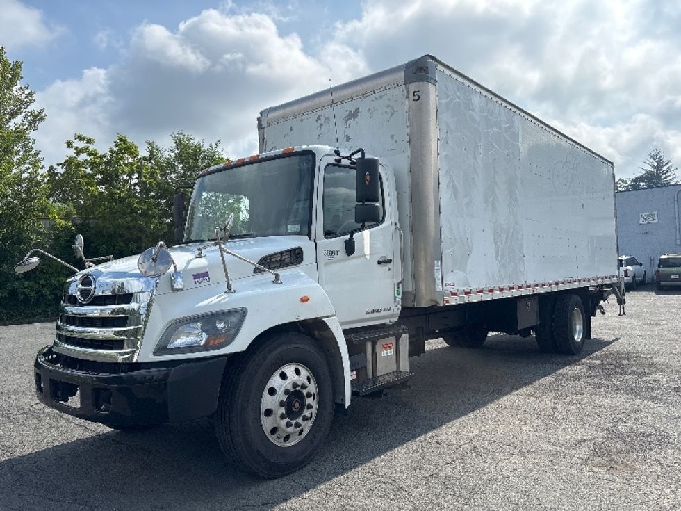 Medium Duty Box Truck-Light and Medium Duty Trucks-Hino-2020-338-Elmsford-NY-76,500\n\t\tmiles-$ 55,250 - Image 3