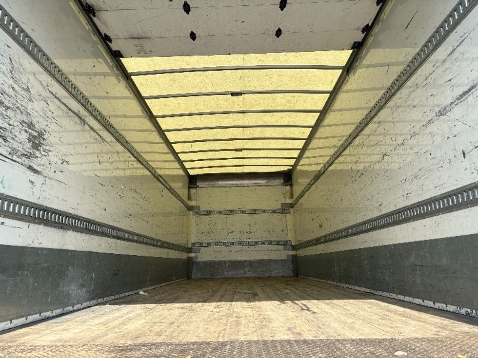 Medium Duty Box Truck-Light and Medium Duty Trucks-Hino-2020-338-Elmsford-NY-76,500\n\t\tmiles-$ 55,250 - Image 8